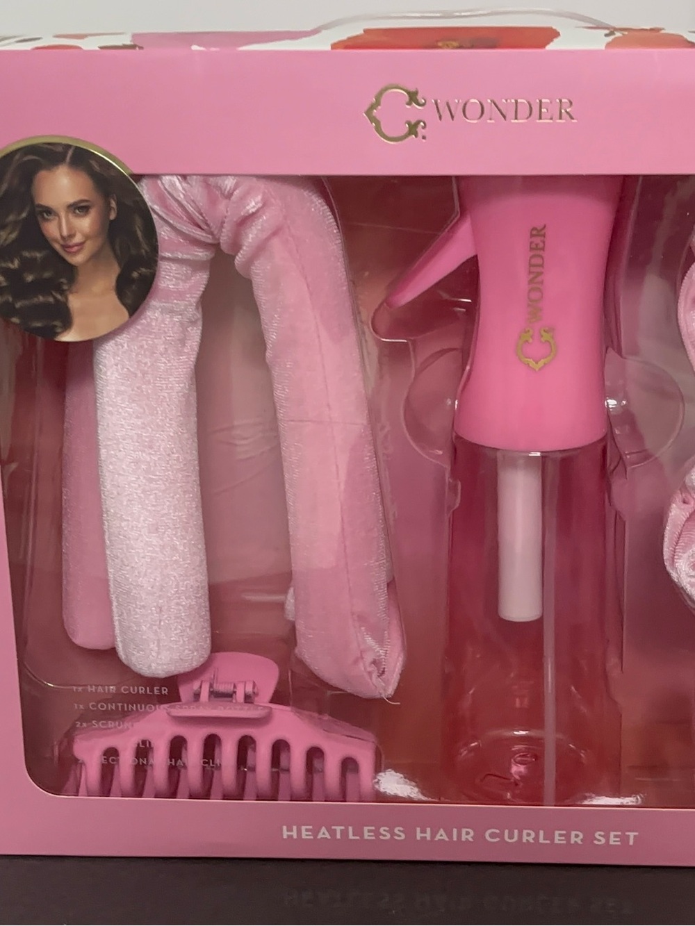 C. Wonder Heatless Hair Curler Set - Pink